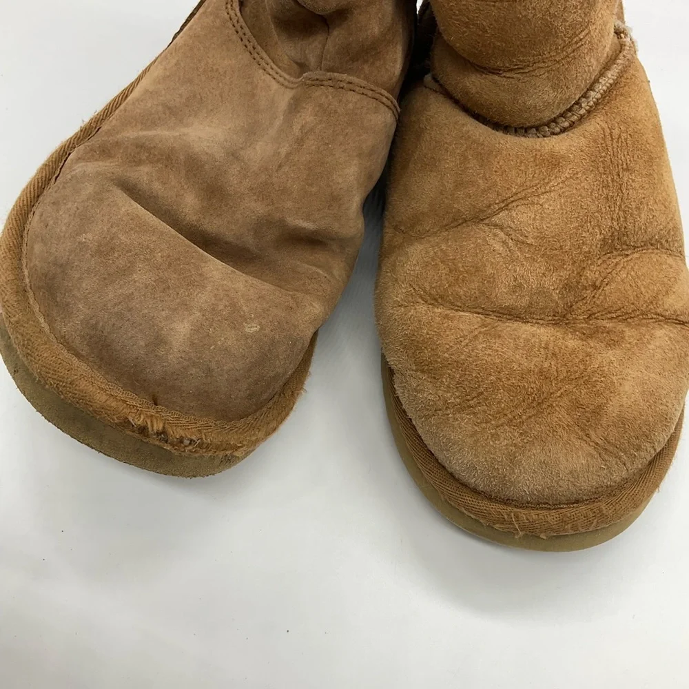 UGG MISMATCHED‎ BOOTS